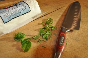 Thinly sliced fresh basil